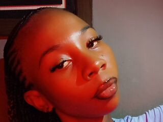 beautiful girl webcam FaveWhite