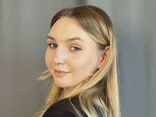 cyber sex chat room FloraBrenden