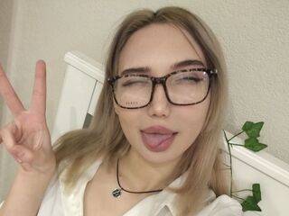 cam girl spreading pussy FloraSelt