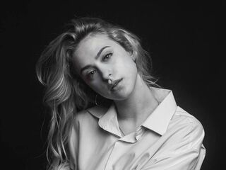 sexcam show GwynethHibbits
