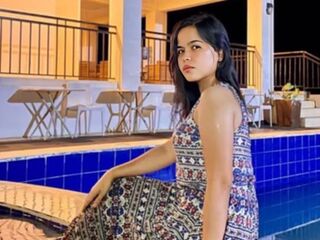 beautiful girl cam HershieGray