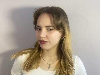 hot girl webcam KeiraBau