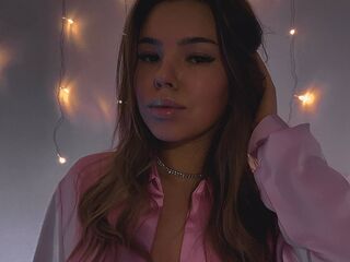 topless webcamgirl KristinaLaw