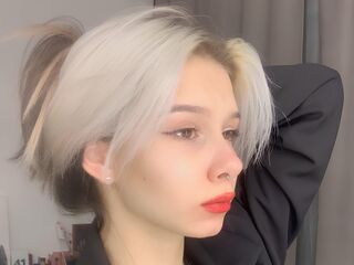 cam girl playing with vibrator LennieBaig