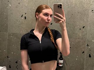 sexy webcamgirl picture LessieNunz