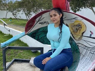 naughty camgirl masturbating with vibrator LiaBlaze