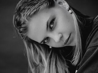 hot cam girl LilithTinshemet