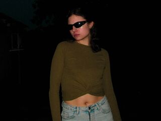 masturbating LolaAspis