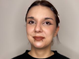 adult cam LoniFessel