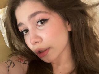 naked camgirl fingering pussy LouisaWilsonn