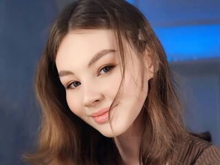 camslut video LuanneGfroerer