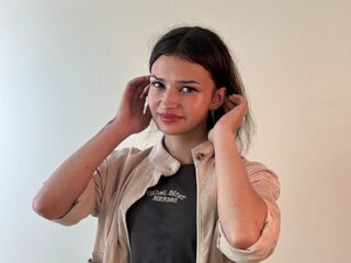 shaved pussy web cam LucyBarcenas