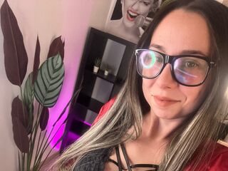 naked camgirl picture LyannaAna