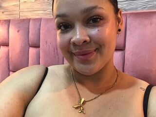 girl chatroom MacaOlson