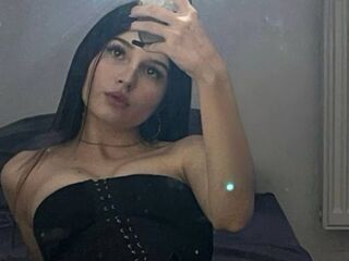 girl fingering pussy MariCrueze
