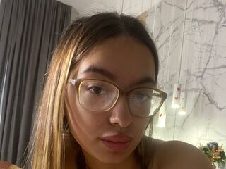 cam girl masturbating with sextoy MarianaPollack