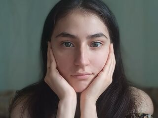 shaved pussy webcam MaudEstey