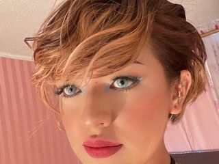 naked webcam girl photo MelyzaMendoza