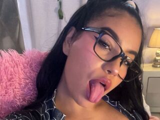 camgirl porn webcam MihaCameron