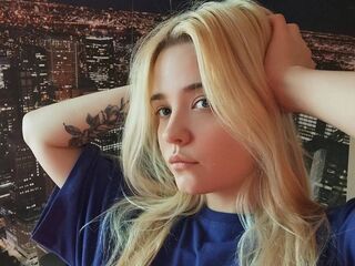 masturbating MonnieMoniz