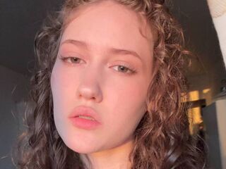 hot camslut MyrnaCarozza