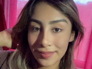 cam girl NovaQuenn