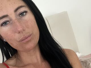 hot cam girl fingering shaved pussy OliviaaRosee