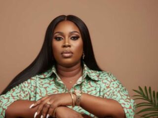 naughty camgirl masturbating with vibrator RitaBrown