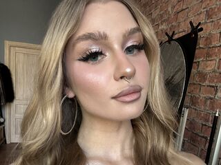 free adult cam SaphiraLuxe