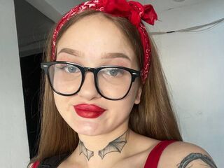 camslut spreading pussy SiennaBoo