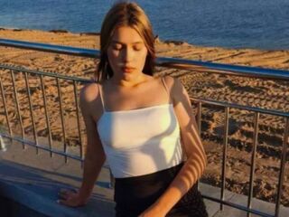 cybersex chat room SuziBarringer