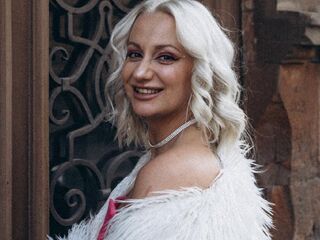 hot webcam photo WilsonAvery