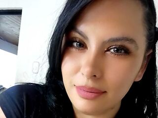 camgirl showing pussy YeralDiaz