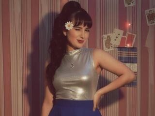 naughty cam girl fingering pussy ZaylaAmin