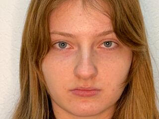 sexy webcamgirl picture ZellaCarwin