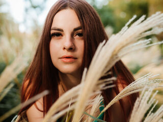 camgirl playing with sextoy ZilaraSweety